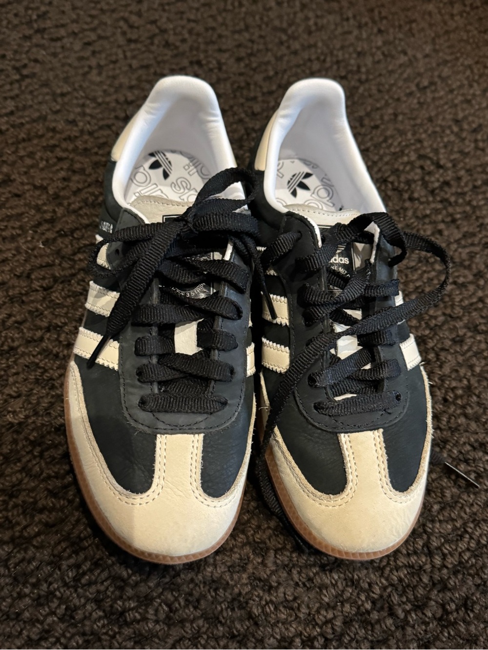 adidas Black and Cream Retro Trainer 
RUNS SMALL
